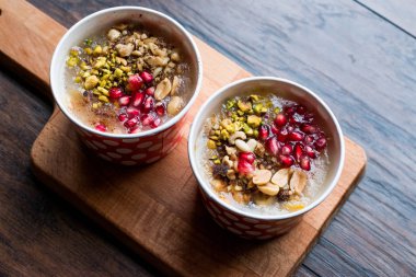 Türk geleneksel tatlı Aşure (Noah'ın puding)