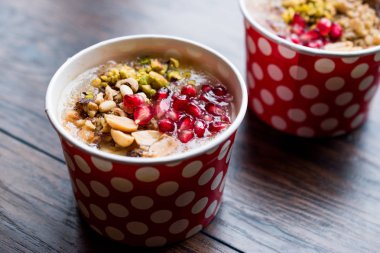 Türk geleneksel tatlı Aşure (Noah'ın puding)