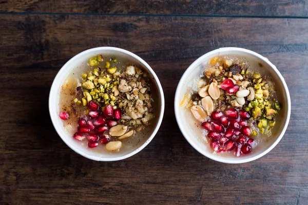 Türk geleneksel tatlı Aşure (Noah'ın puding)