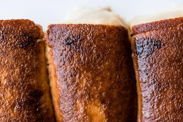 Türk geleneksel çöl Kazandibi / süt puding