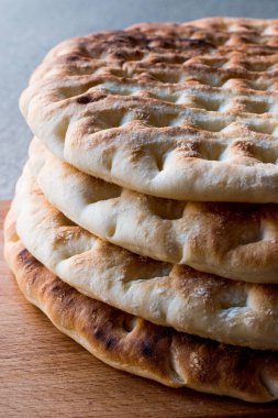 Türk Tirnak Pide veya pide 