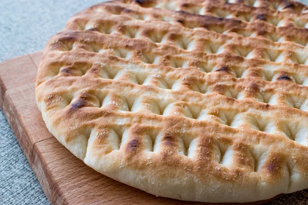 Türk Tirnak Pide veya pide 