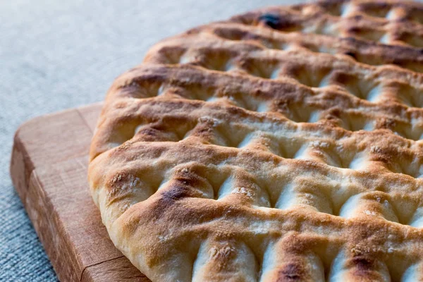 Türk Tirnak Pide veya pide 