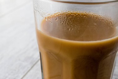 Masala Chai Çay büyük bir cam.