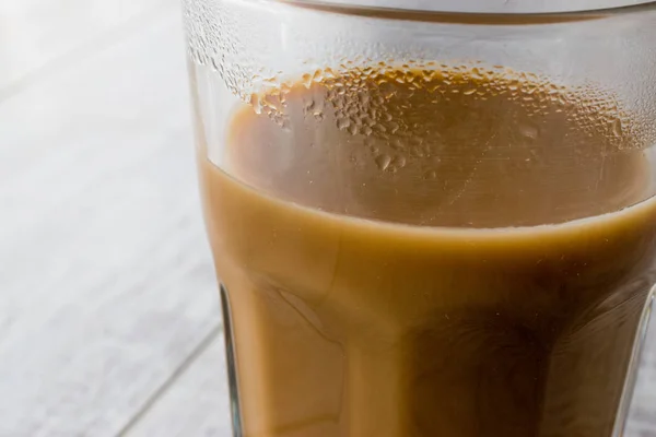 Masala Chai Tea egy nagy pohár. — Stock Fotó