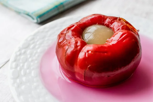 Türkische Paprika-Gurke / Kambe biber tursusu — Stockfoto