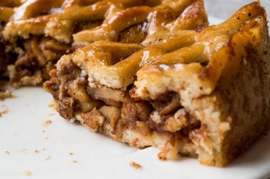 ev yapımı organik elmalı turta tatlı