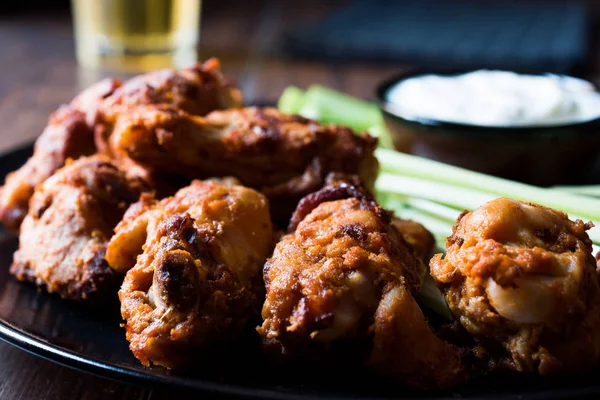 Buffalo Wings with Dip Sauce and Beer — Stock Photo, Image