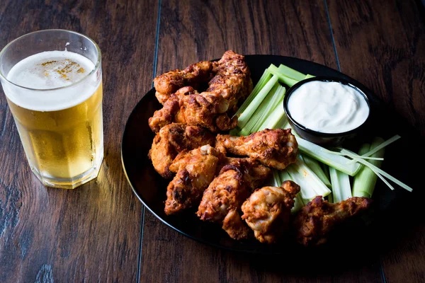 Buffalo Wings with Dip Sauce and Beer — Stock Photo, Image