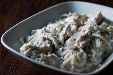 Türk kereviz salatası yoğurt ve mayonez / abidesi Salatasi