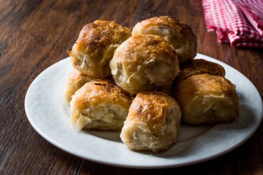 Bosnalı Borek kıyma ile / Bosnak tarifi