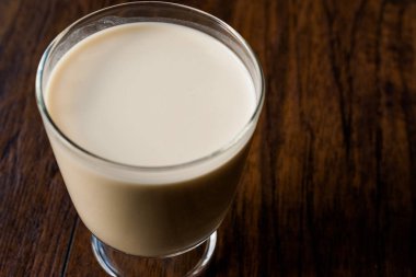 Süt Tahin veya Tahin ile karışık / pizza sut