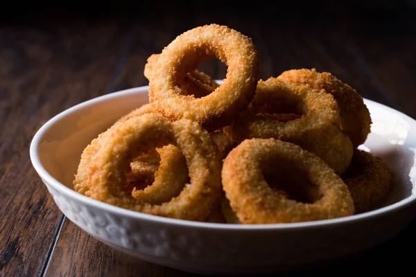 Homemade Crunchy Fried Onion Rings Dark Wooden Surface — Stock Photo, Image