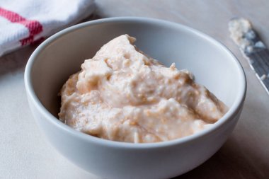 Balık yumurta Yapıştır Tarama yapılan havyar ile / Taramasalata