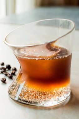 Espresso tonik buzlu cam.