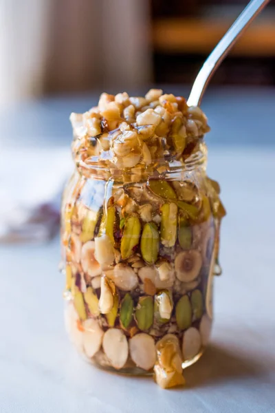 Frutos Secos Con Sabor Miel Almendras Postre Quebradizo Maní Tarro —  Fotos de Stock