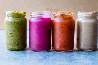 Pancar Dip sos, badem ezmesi veya Tahin kavanoz fıstık Urbech ve Salsa (domates salçası) sos