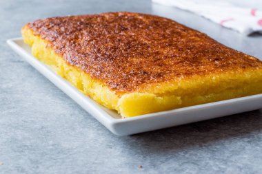 Türk tatlı peynir pişmiş helva / Peynir Helvasi