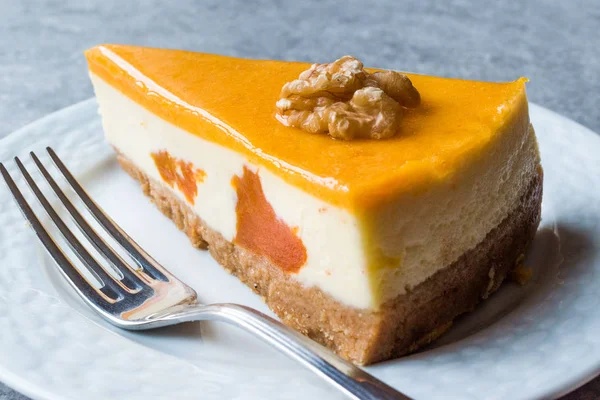 Pumpkin Cheesecake with Walnut and Caramel icing — Stock Photo, Image