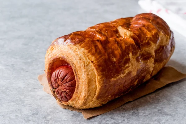 Fresh Baked Sausage Rolls with Croissant. — Stock Photo, Image