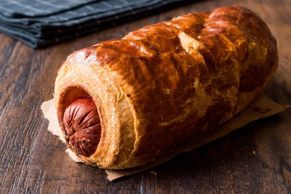 Fresh Baked Sausage Rolls with Croissant. — Stock Photo, Image