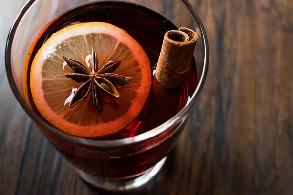 Hot Mulled Wine for Winter. Prepared with Anise, Spices, Cinnamon Stick and Orange Slice. — Stock Photo, Image