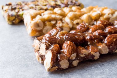 Organik badem, fındık ve fıstık bal ile hiçbir glikoz barlar.