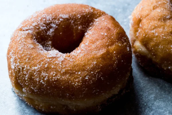 Donuts azucarados caseros listos para comer — Foto de Stock