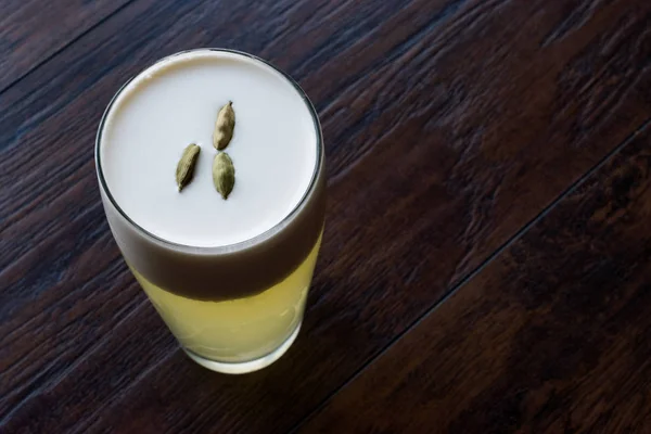 Cardamom Cocktail with Seeds, Cream and Ice. — Stock Photo, Image