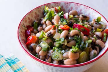 Börülce salata domates, maydanoz ve dereotu ile / Tatar Salatasi / Salata.