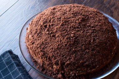 Ev yapımı vizon köstebek delik kek Çikolata Bisküvi, muz ve krem peynir.