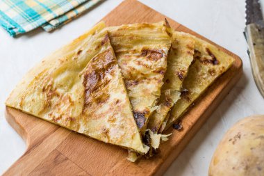 Çerkes, Cherkes veya Çerkeş börek patates denilen Velibah