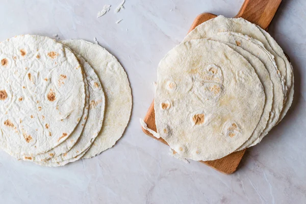 Zelfgemaakte Mexicaanse tortilla's voor Tostada — Stockfoto