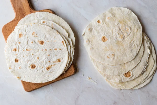 Zelfgemaakte Mexicaanse tortilla's voor Tostada — Stockfoto