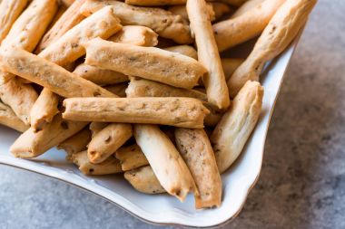 Anason tadı ile Türk pasta çıtır çubuk kraker