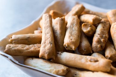 Anason tadı ile Türk pasta çıtır çubuk kraker