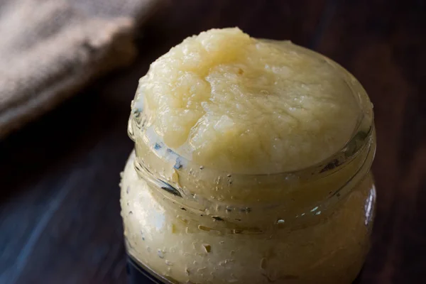 Cuenco de pasta de ajo de jengibre —  Fotos de Stock