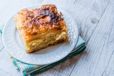 Karadeniz tatlı Laz tarifi / börek veya Burek