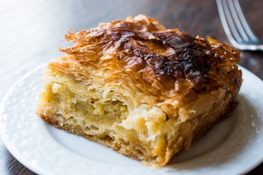 Karadeniz tatlı Laz tarifi / börek veya Burek