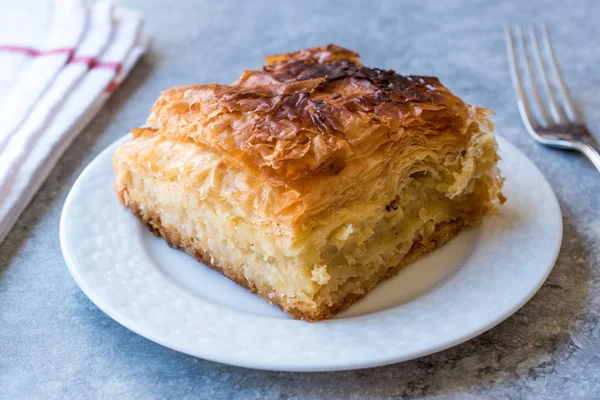 Karadeniz dezert Laz Boregi / Borek nebo Burek — Stock fotografie