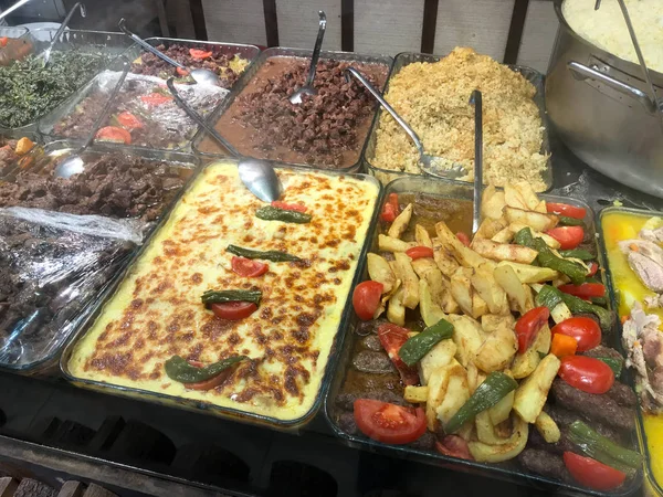 Traditional Turkish / Karadeniz Homemade Foods Served in Big Trays at Restaurant For Sale. — Stock Photo, Image