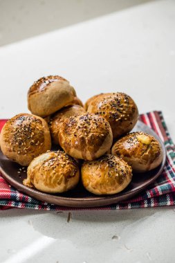 Kara kimyon ve susam tohumlu ev yapımı Türk Pastaları. Geleneksel Organik Gıda.