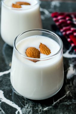 Badem Milk Smoothie Shake / Milkshake in Glass Cup