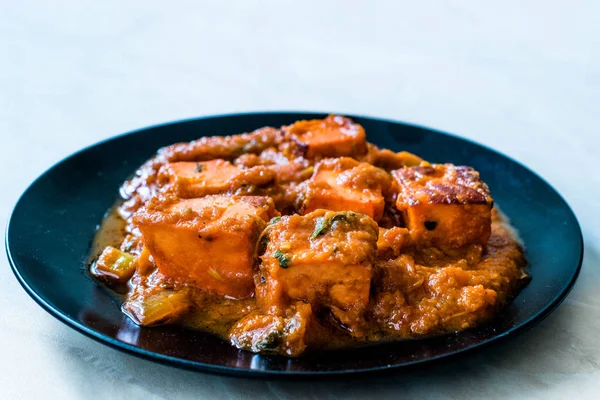 Indisches Essen Paneer Butter Tikka Masala / Käsecurry. Traditionelle Bio-Lebensmittel. — Stockfoto