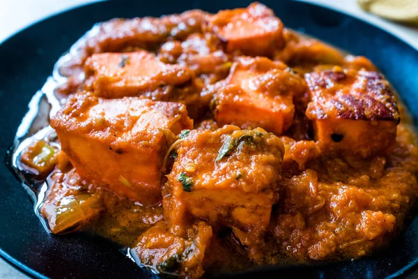 Indisches Essen Paneer Butter Tikka Masala / Käsecurry. Traditionelle Bio-Lebensmittel. — Stockfoto