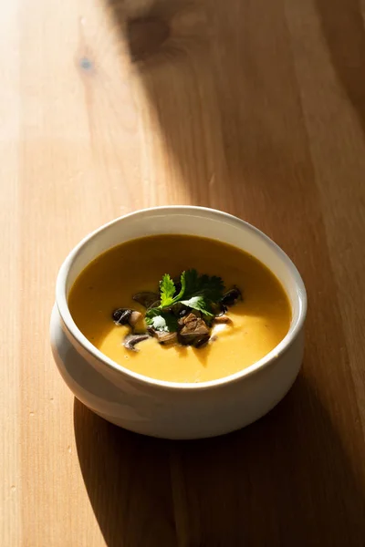 Homemade Thai Sweet Potato Soup with Cilantro, Coconut Milk Cream, Lime and Mushrooms. Traditional Beverage Concept. — Stock Photo, Image