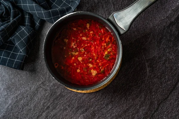 Traditionelle Russische Borschtsch Suppe Mit Roter Bete Die Normalerweise Mit — Stockfoto