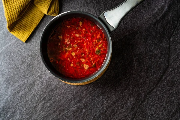 Traditionelle Russische Borschtsch Suppe Mit Roter Bete Die Normalerweise Mit — Stockfoto