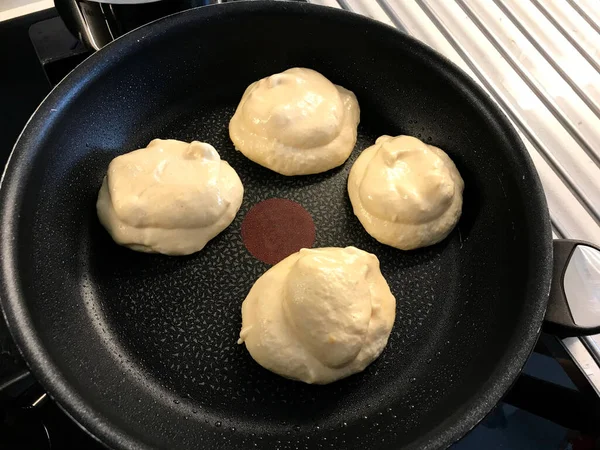 Cocina Casera Souffle Fluffy Pancake Dough Cacerola Para Desayuno — Foto de Stock