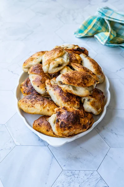 Homemade Tatar Pie Borek Burek Cantik Minced Meat Традиційна Їжа — стокове фото